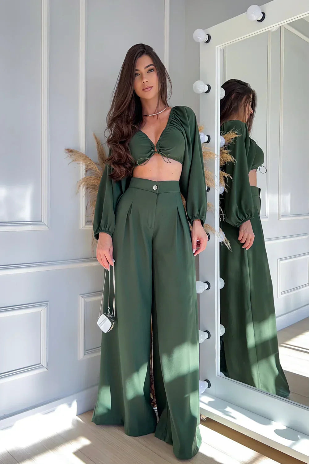 Paula - Conjunto elegante moderno